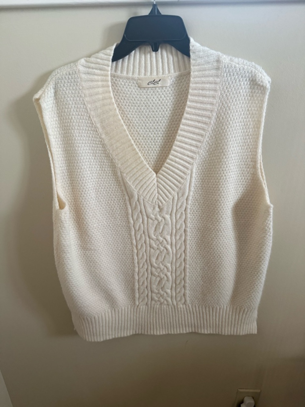 White Cable-Knit V-Neck Sweater Vest